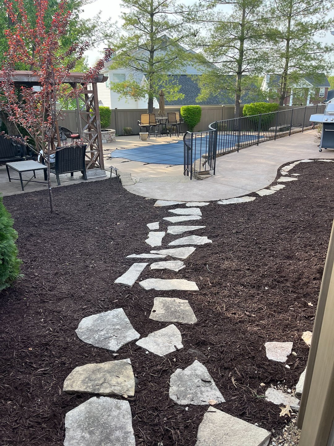 Affordable Mulch Installation Performed in Dardenne Prairie, MO
