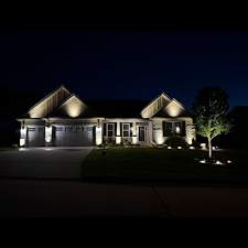 Outdoor-Landscape-Lighting-Service-in-St-Charles-MO 1